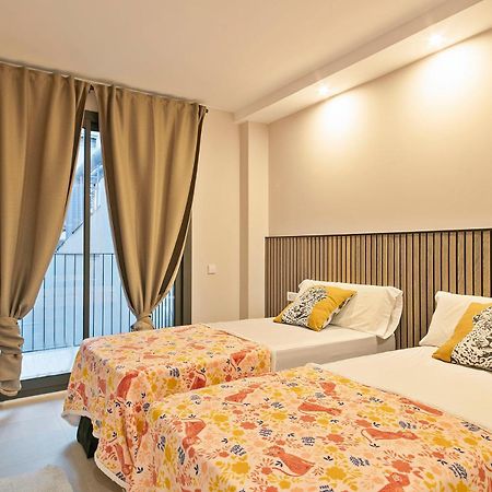 Your Home- Apartment Camp Nou Baj L'Hospitalet de Llobregat Eksteriør bilde